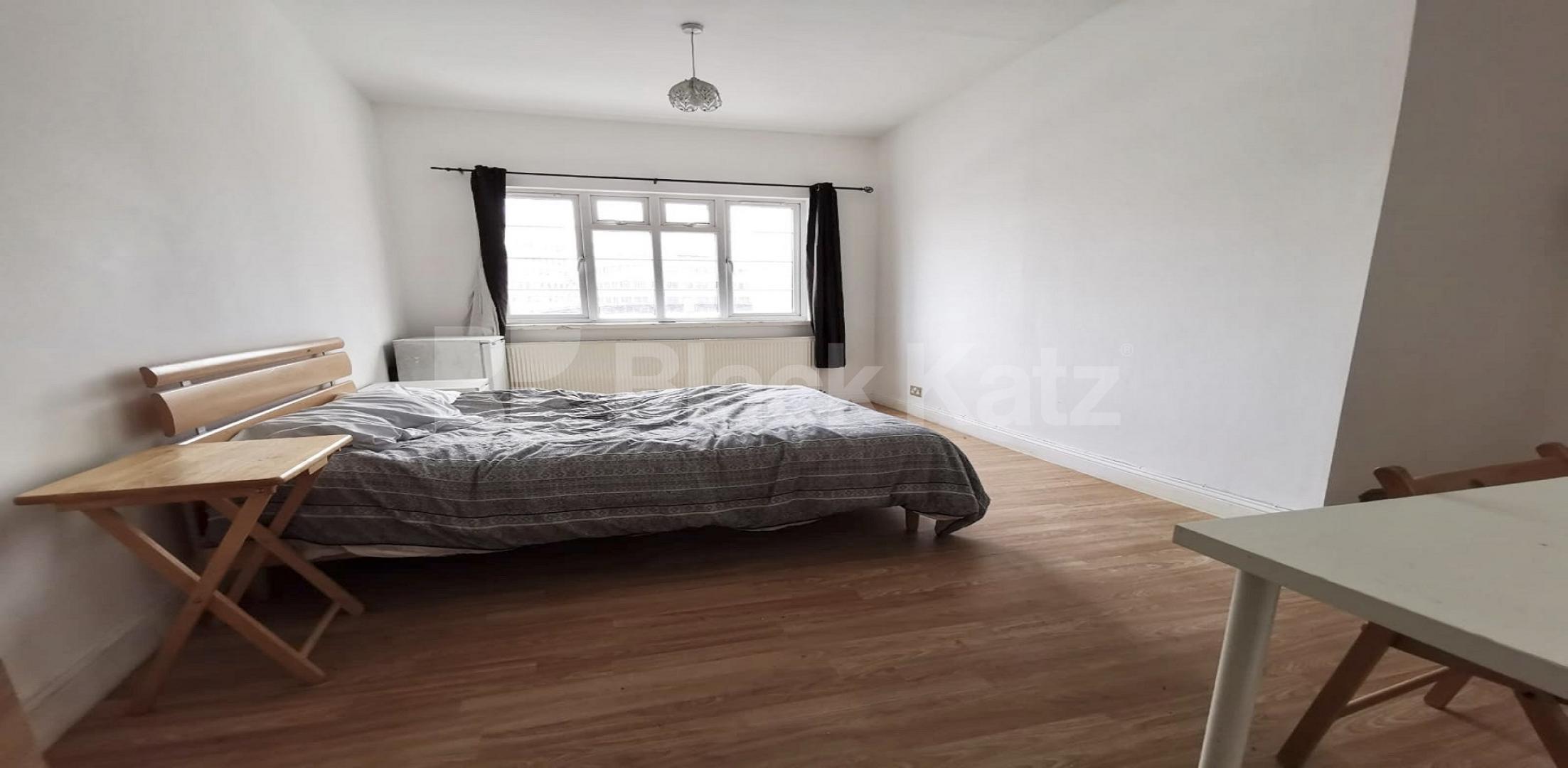 			NEW INSTRUCTION, 4 Bedroom, 1 bath, 1 reception Apartment			 London Bridge Street, London Bridge